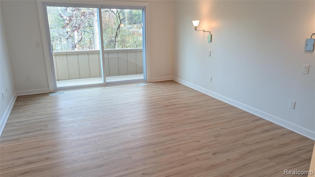 2014 Waldons Court S, West Bloomfield, MI — Photo 12