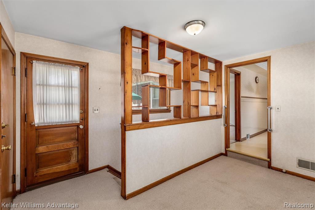 7320 Colonial Street, Dearborn Heights, MI 48127 — Photo 5