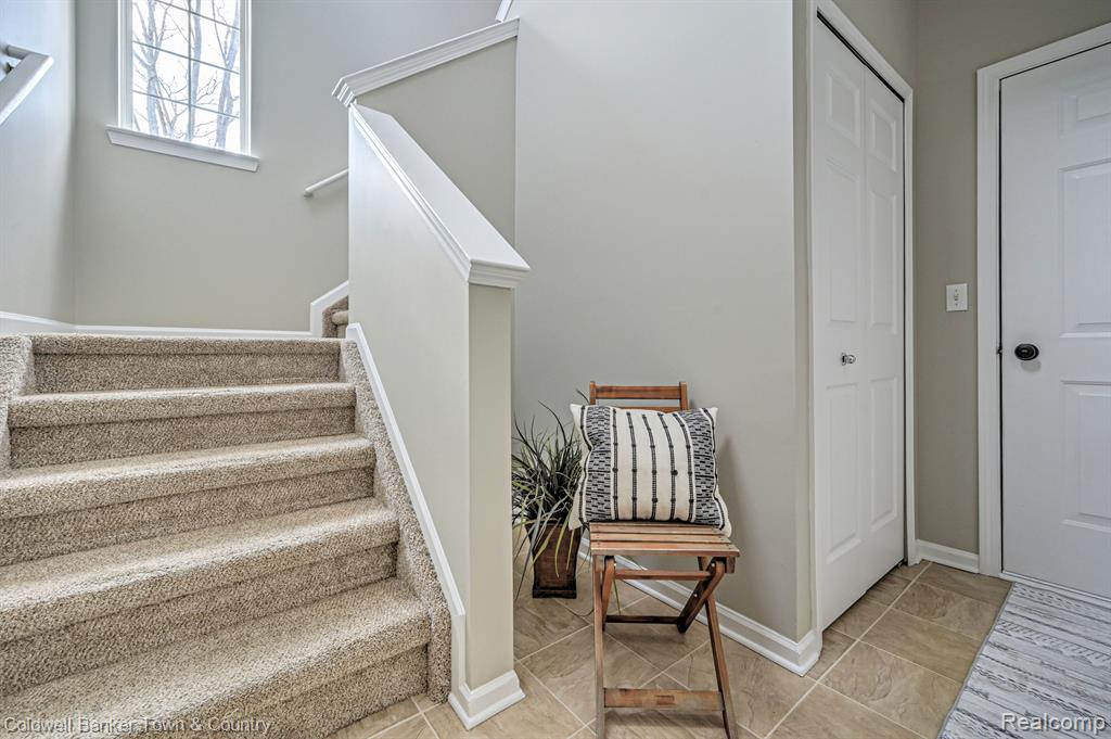 3364 KNEELAND Circle, Howell, MI 48843 — Photo 5