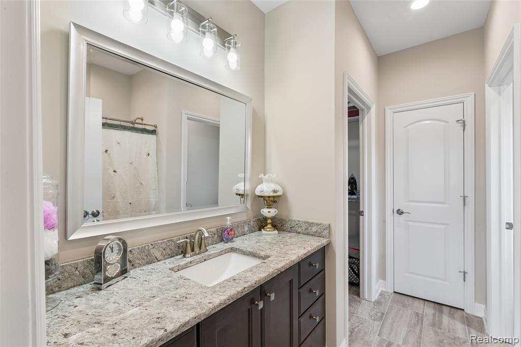 4800 Chestnut Springs Drive, Howell, MI 48843 — Photo 18