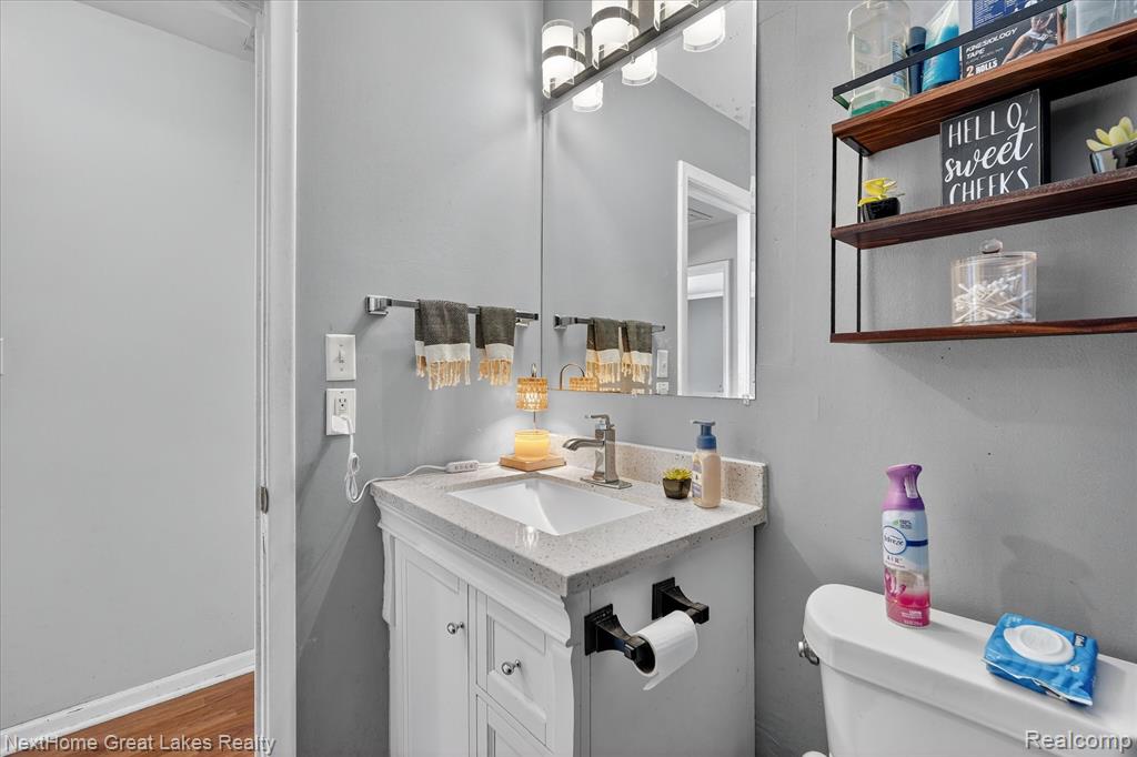 4444 Carmanwood Drive, Flint, MI 48507 — Photo 20