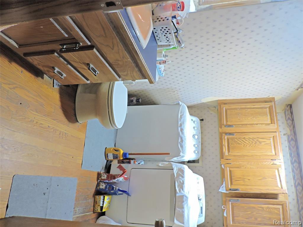 7407 Beecher Road, Flint, MI 48532 — Photo 15