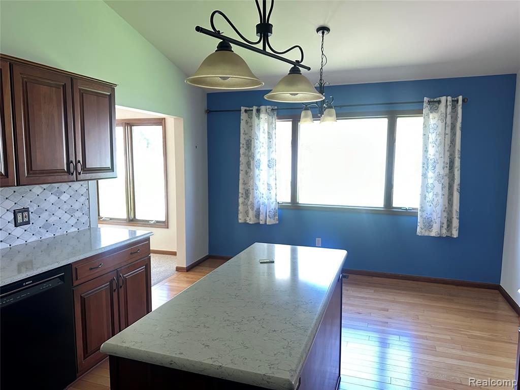 8329 Caribou Trail, Clarkston, MI 48348 — Photo 18