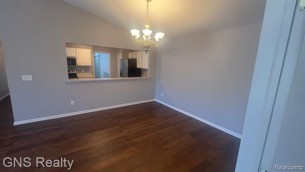 45544 WARWICK Drive, Macomb, MI 48044 — Photo 9