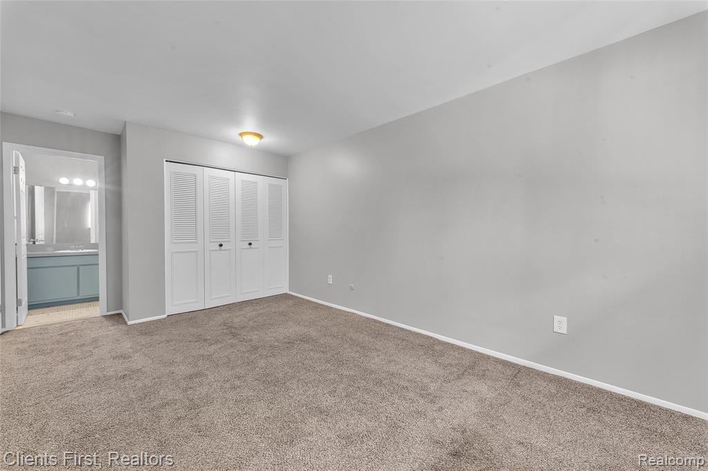 7570 WOODVIEW Street, Westland, MI — Photo 19
