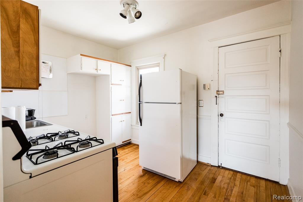 5045 Trumbull Street, Detroit, MI 48208 — Photo 8