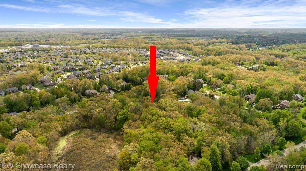6061 TURNBERRY Drive, Commerce Twp, MI 48382 — Photo 8