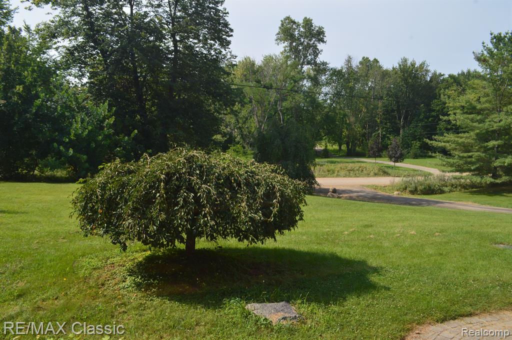 56000 9 MILE Road, South Lyon, MI 48178 — Photo 23
