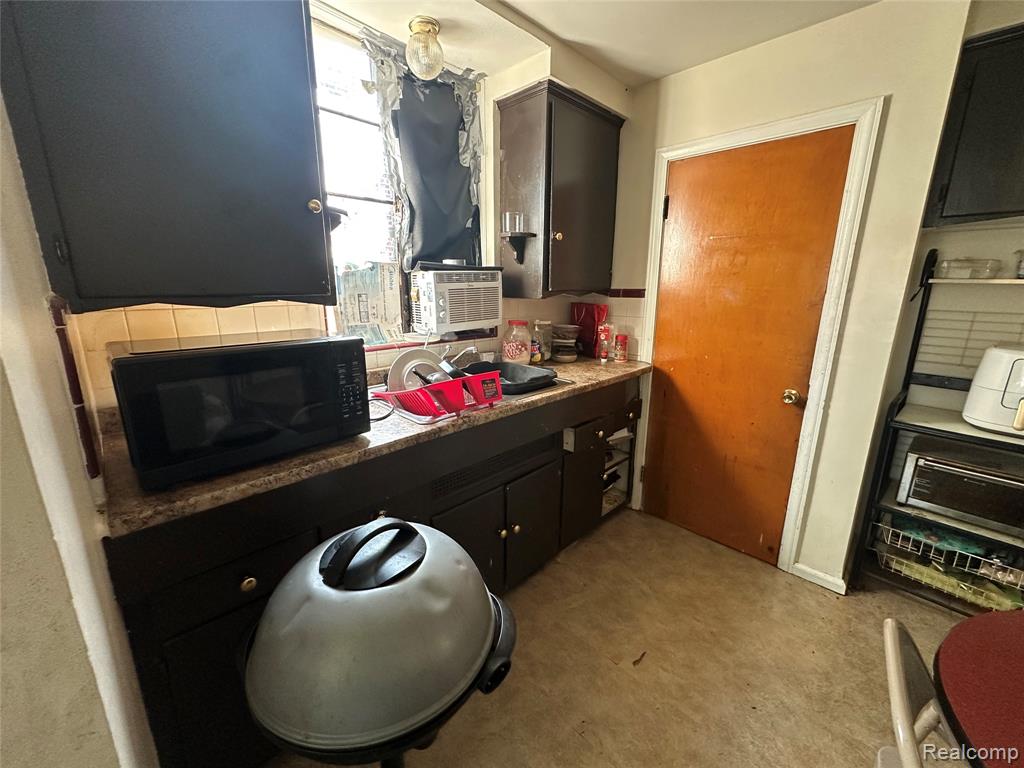 20143 Rogge Street, Detroit, MI 48234 — Photo 6