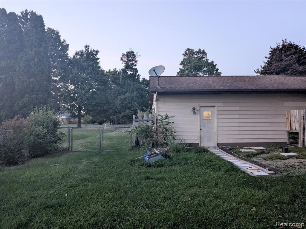 1408 Bowers Road, Lapeer, MI 48446 — Photo 48
