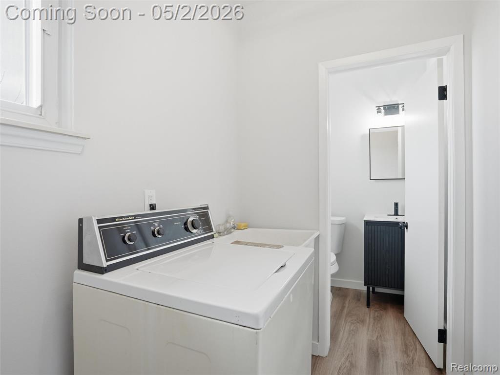 8618 Alwardt Drive, Sterling Heights, MI 48313 — Photo 24