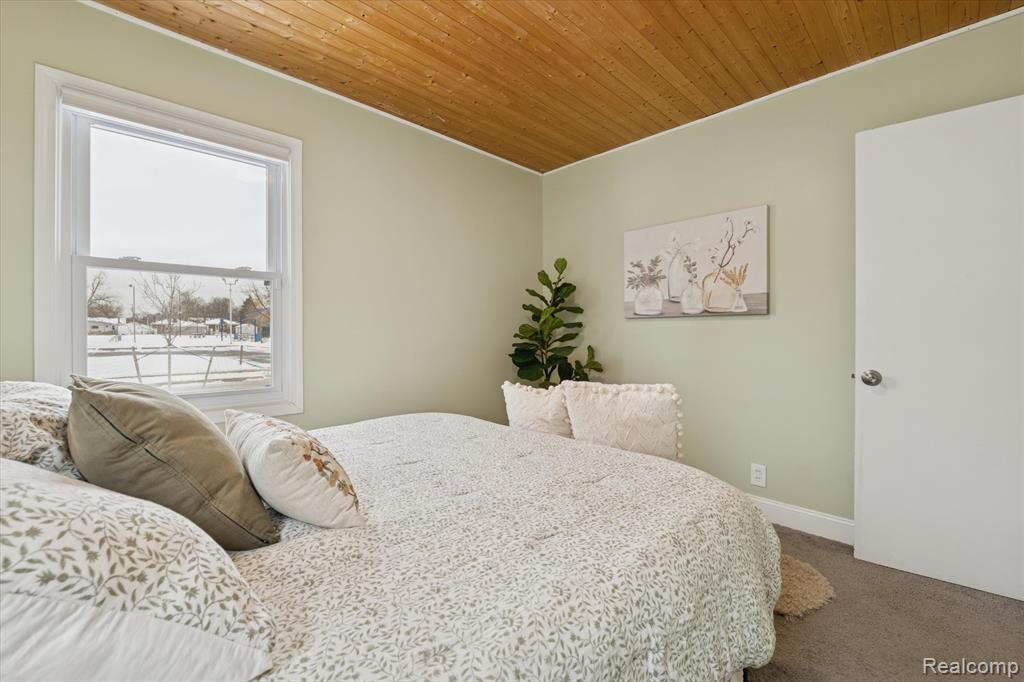 1004 E Otis Avenue, Hazel Park, MI 48030 — Photo 22