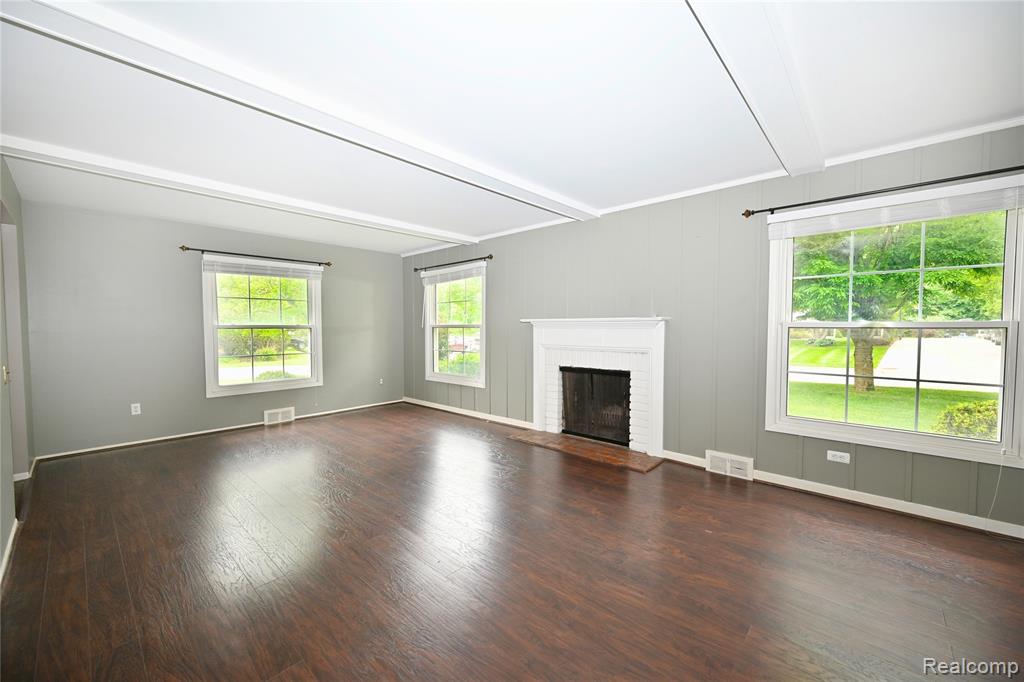 31310 Foxboro Way, Beverly Hills, MI 48025 — Photo 16