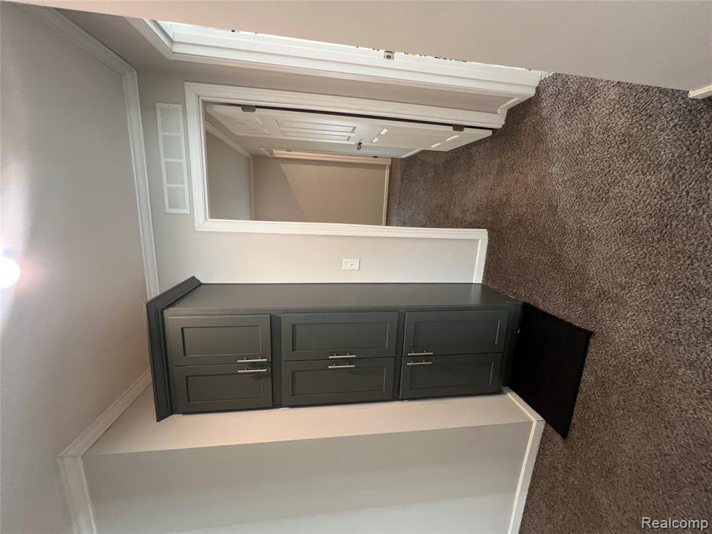 5201 Millstone, Milford, MI 48380 — Photo 35