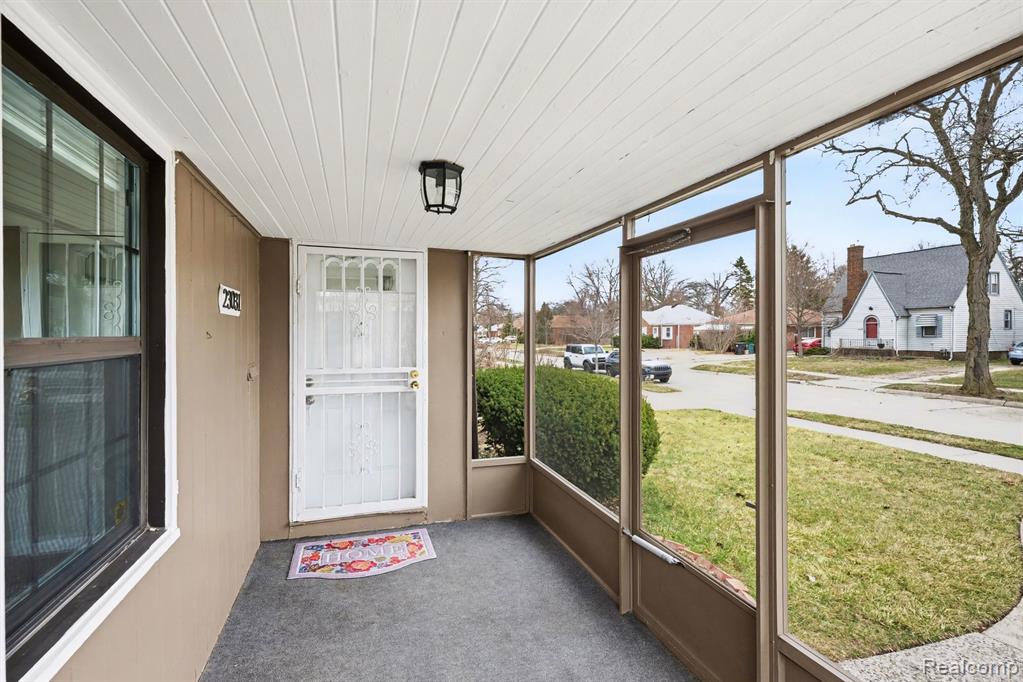 23031 Republic Avenue, Oak Park, MI 48237 — Photo 4