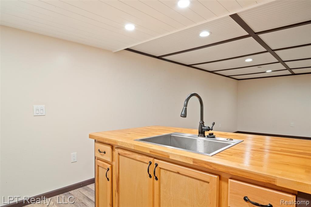 38201 Carolon Boulevard, 17B, Westland, MI — Photo 25