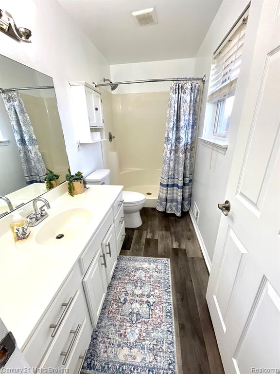 8228 CALKINS Road, Flint, MI 48532 — Photo 24