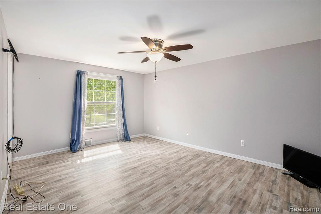 4799 Gamber Drive, Troy, MI 48085 — Photo 15