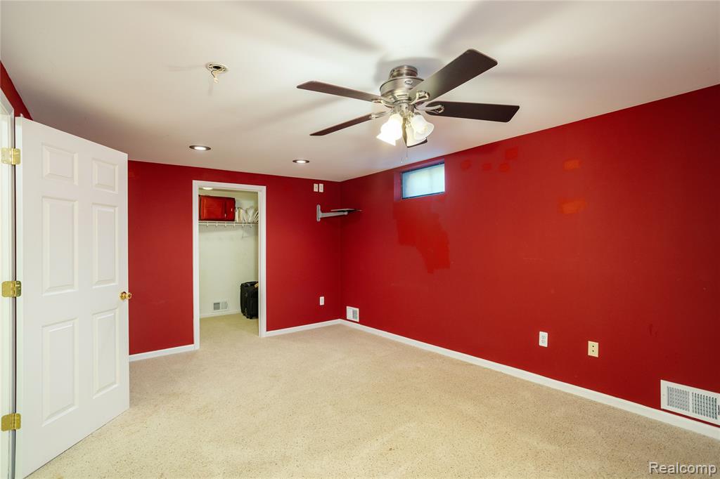 7566 Radcliffe, Brighton, MI 48114 — Photo 33