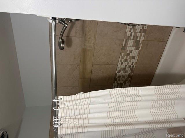 4917 Crooks Road, L5, Royal Oak, MI 48073 — Photo 20