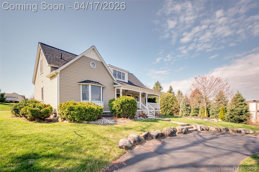 82 Granada Drive, White Lake, MI — Photo 38