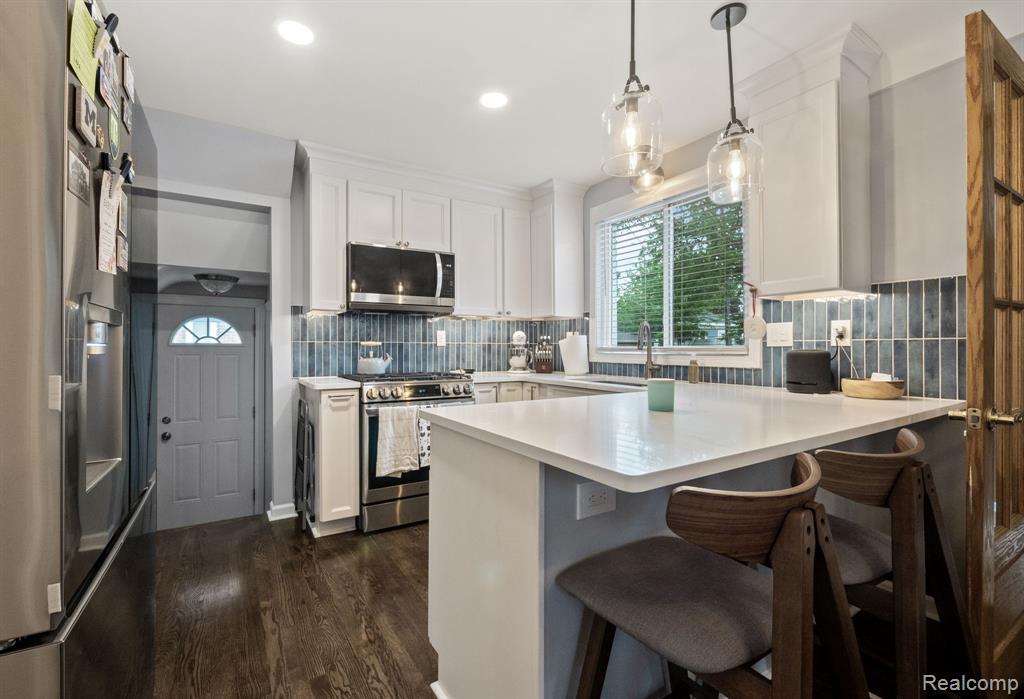 4331 ELMWOOD Avenue, Royal Oak, MI 48073 — Photo 13