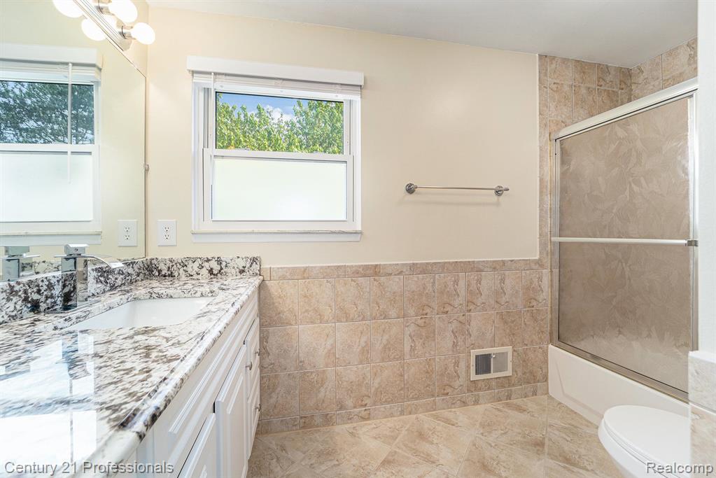 5800 CLIFFSIDE Drive, Troy, MI 48085 — Photo 16
