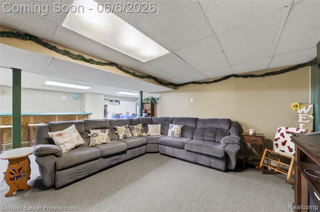 373 Tilmor Drive, Waterford, MI 48328 — Photo 40