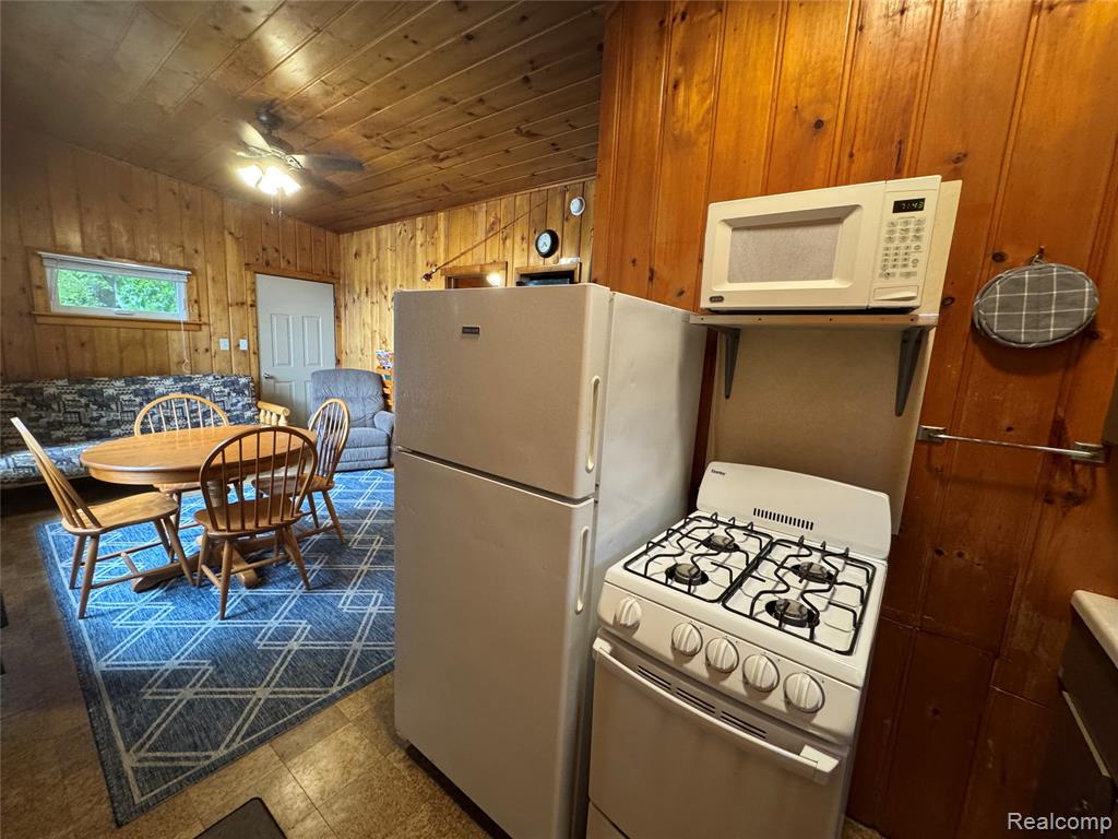5999 Oak Road, Rose City, MI 48654 — Photo 58