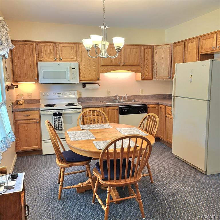 5060 Pinecone Drive, Lapeer, MI 48446 — Photo 7