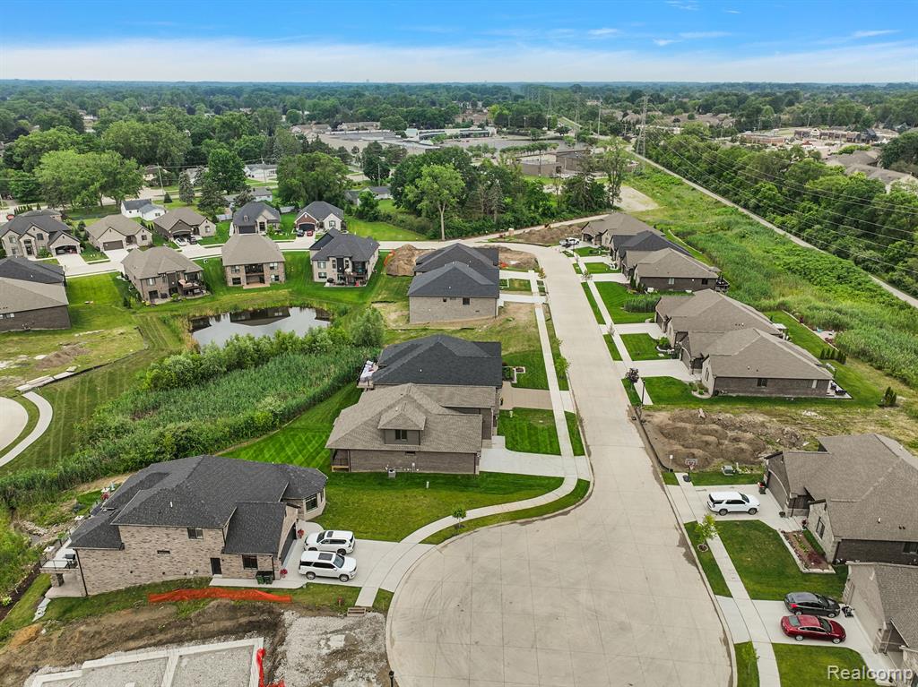 55308 HANFORD Court, Utica, MI 48316 — Photo 56