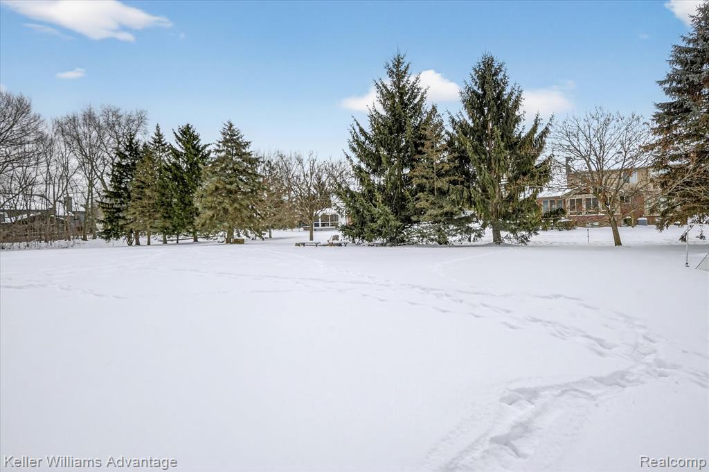47707 Rochester Drive, Novi, MI — Photo 38