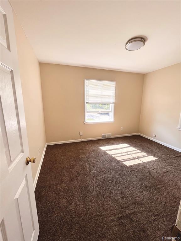 618 W Austin Avenue, Flint, MI 48505 — Photo 9