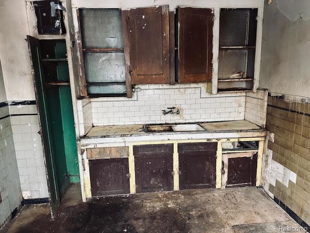 5226 Coplin Street, Detroit, MI 48213 — Photo 5