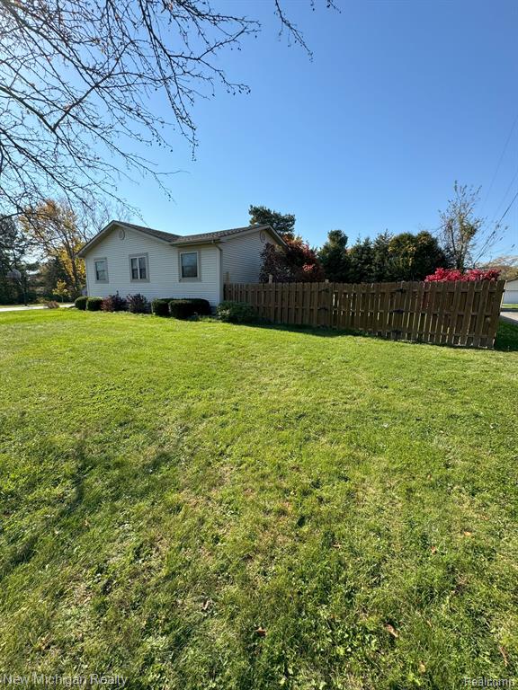 6141 N SEYMOUR Road, Flushing, MI 48433 — Photo 5