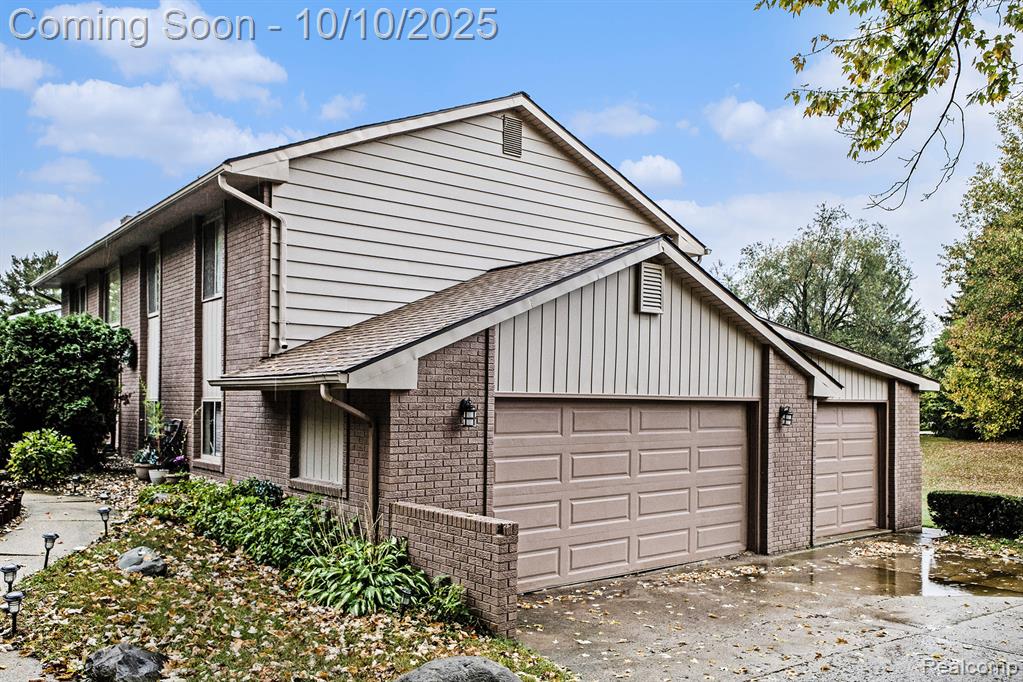 2933 Bullard Road, Hartland, MI 48353 — Photo 3