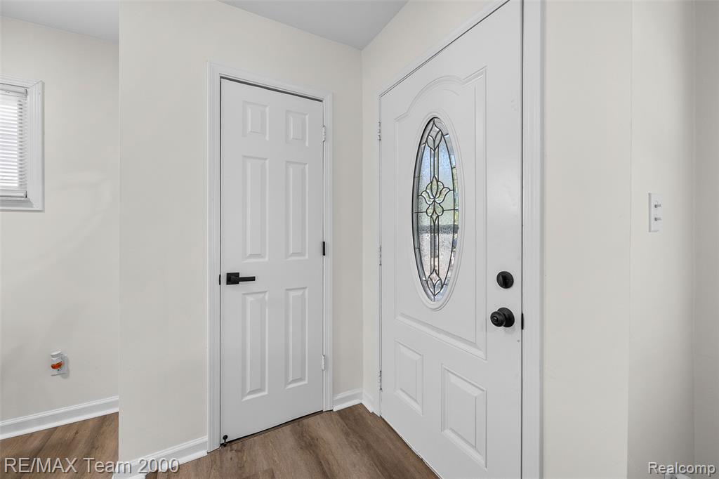 577 Brandt Street, Garden City, MI — Photo 10