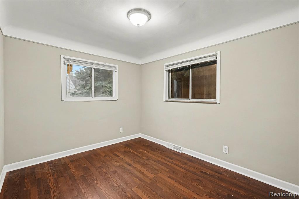7356 Wiegand, Center Line, MI 48015 — Photo 12
