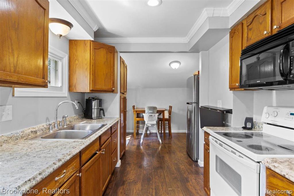 325 N Ann Street, Byron, MI 48418 — Photo 14