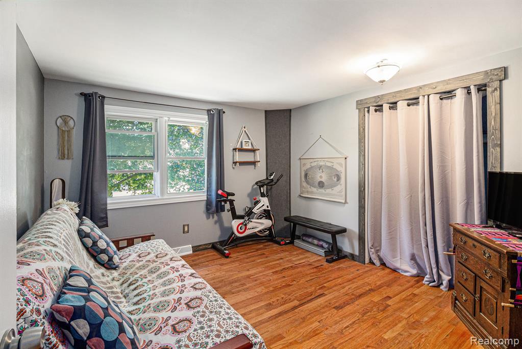 13304 Pomona Drive, Fenton, MI 48430 — Photo 18