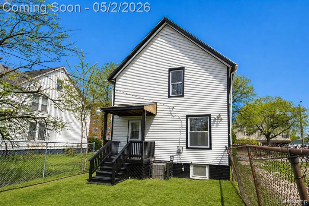 430 Holbrook Street, Detroit, MI 48202 — Photo 30