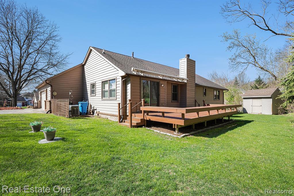 4453 RACEWOOD Drive, Commerce Twp, MI 48382 — Photo 26