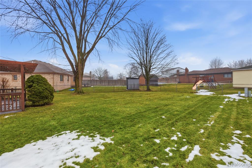 41383 Justin Drive, Clinton Twp, MI 48038 — Photo 33