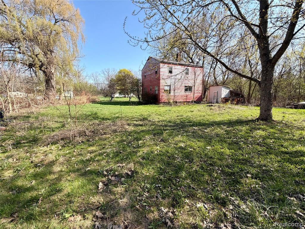 3233 W Home Avenue, Flint, MI 48504 — Photo 5