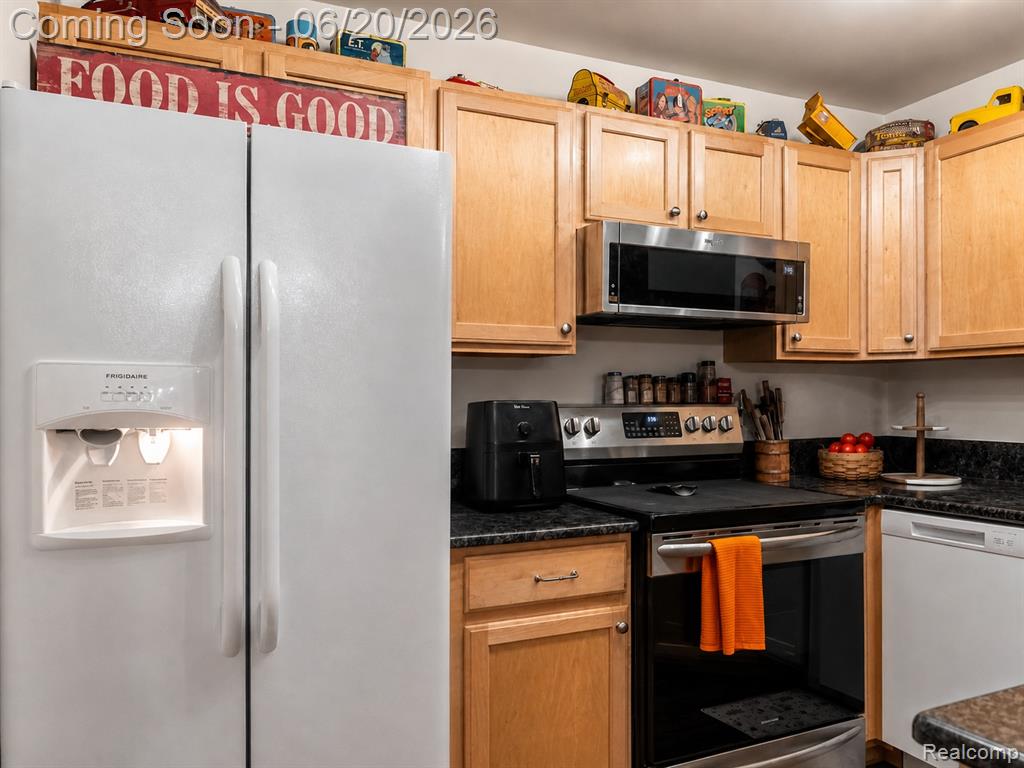 50119 Harding Street, Canton, MI 48188 — Photo 16
