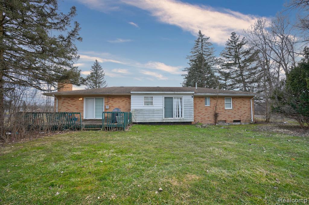4048 W CARPENTER Road, Flint, MI 48504 — Photo 3