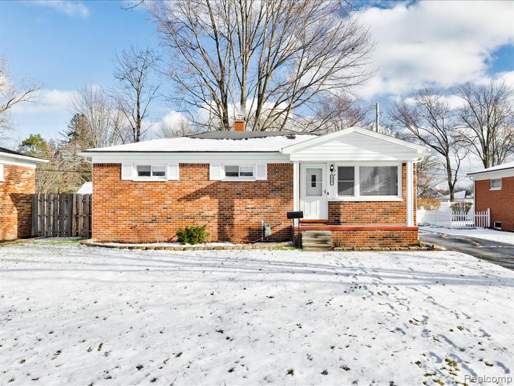 917 CAROLINA, Marysville, MI 48040 — Photo 25