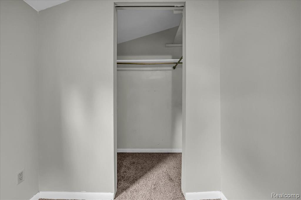 909 Maplewood Avenue, Ypsilanti, MI 48198 — Photo 14