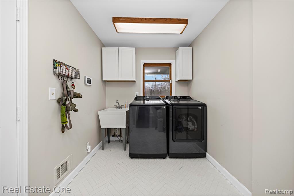 380 Depot Road, Clarkston, MI — Photo 35