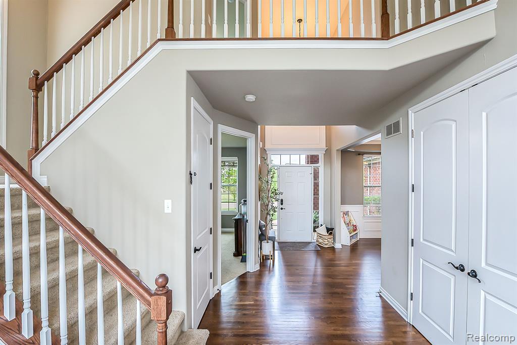 58799 CARRIAGE Lane, South Lyon, MI 48178 — Photo 3